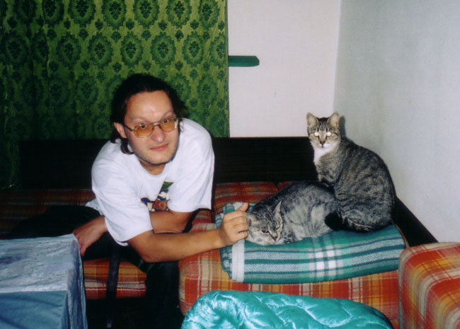 Student, Maryka, Gupia